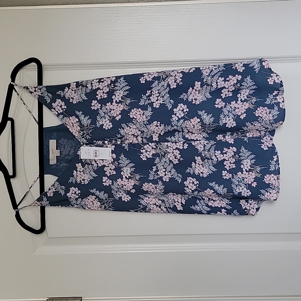 NWT Loft Floral Sleeveless Top